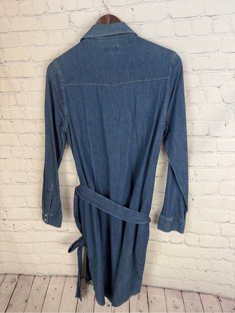 UNTUCKit Jean Button Down Dress Small - Picture 12 of 12